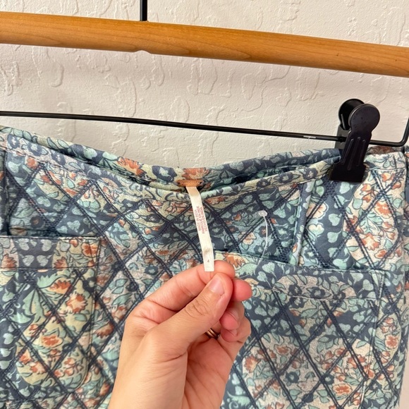 Free People Blue Darla Quilted Zip Up Mini Skirt Pockets Size 4 - Picture 5 of 8